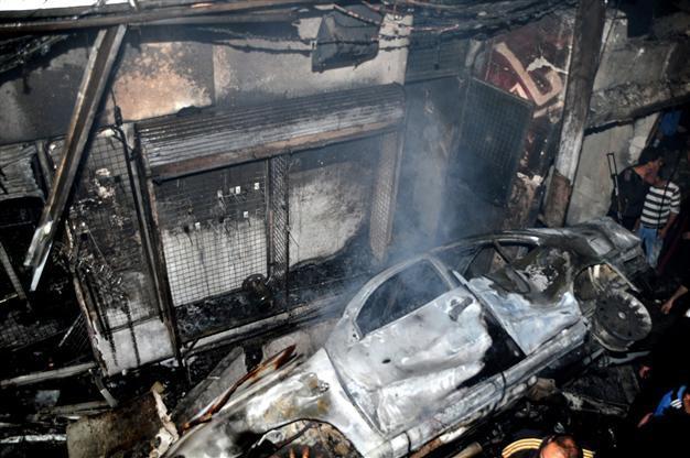 Car bomb kills four at mayors office near Damascus