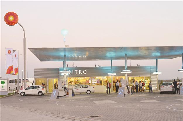 Rompetrol wants to enter local gasoline retail market