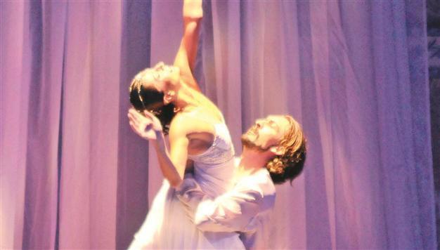 Diyarbakır State Theaters hosts audience at festival