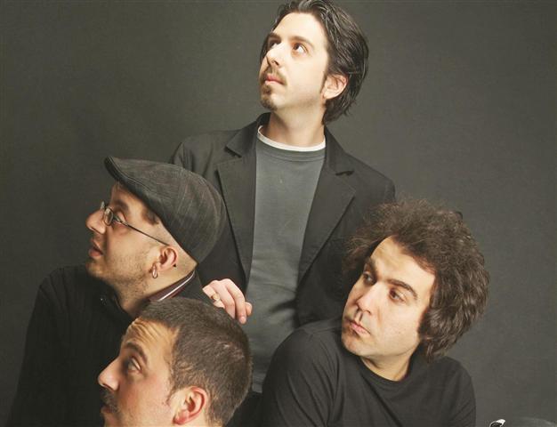 Replikas take the stage