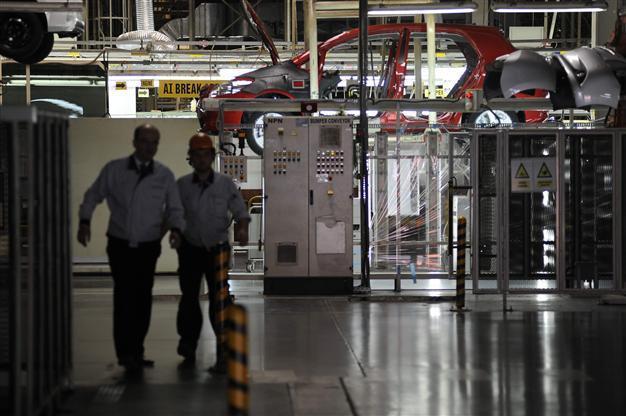 Industrial turnover up 4.9 percent