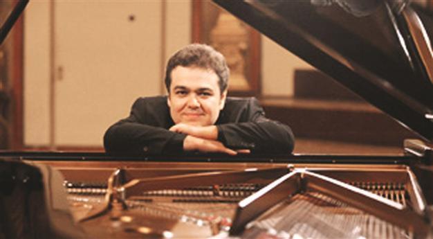 Virtuoso Series opens with Volodos