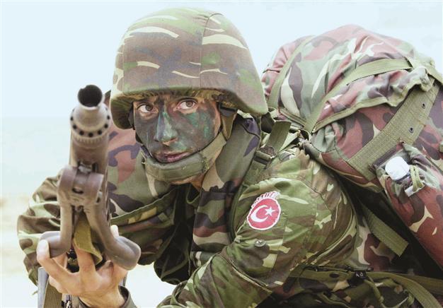 Only 1.500 apply to special army post