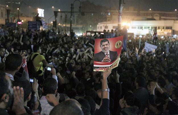 Morsi says Egypt on path to freedom and democracy