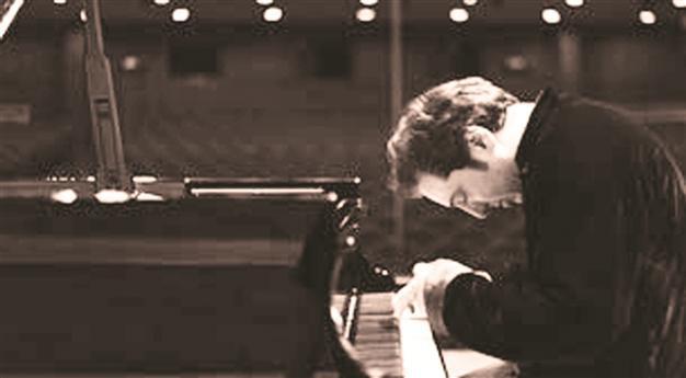 Say visits Kocaeli province for his Anatolia Concerts