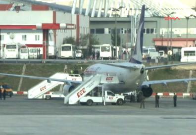 Airplane carrying inmates to İzmir forced to land in Istanbul