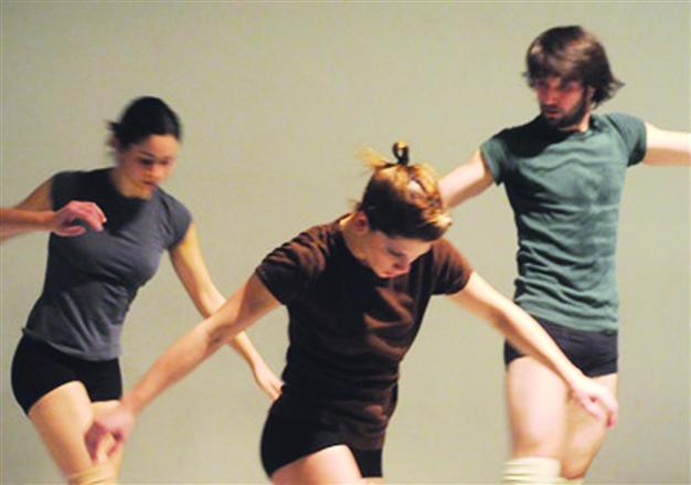 Dance improvisation at Akbank Sanat