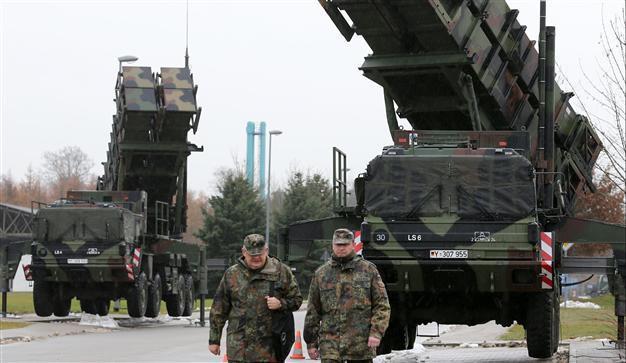 German soldiers arrive in Turkey to set up Patriots