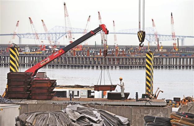 Japan boosts stimulus by $138 billion, creates new loan scheme