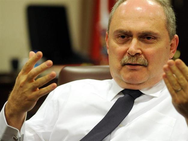 Top official visits Russia to talk Syria