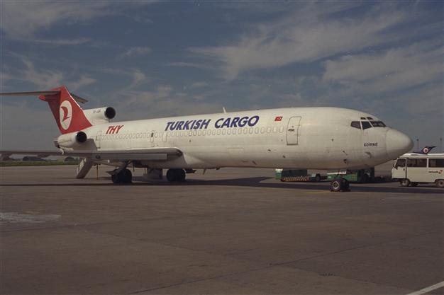 Turkey sends 27 tons of humanitarian aid to Somalia