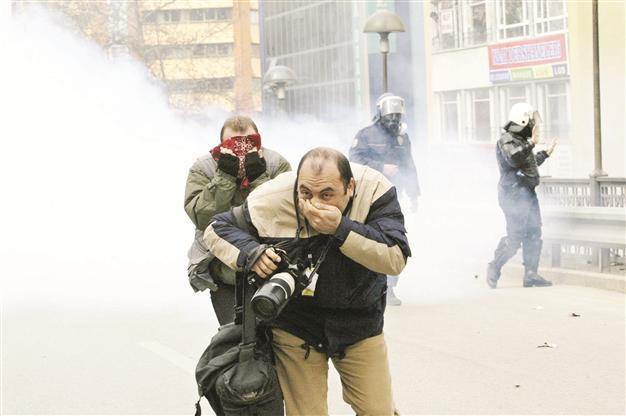 Journalists, MPs regain right to early retirement