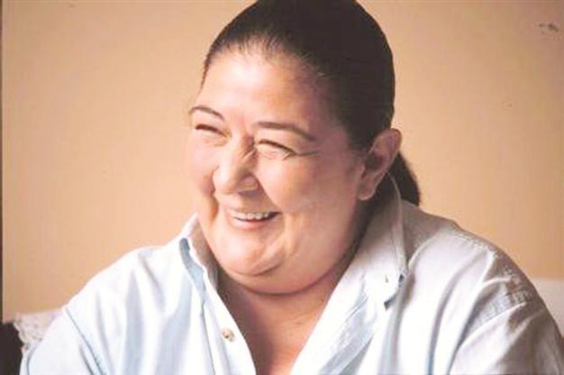 Sezen Aksu to sing for Meral Okay