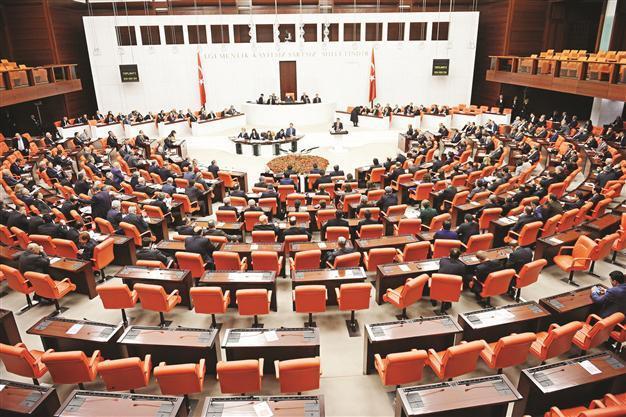 Parties agree on immunity article of new Constitution