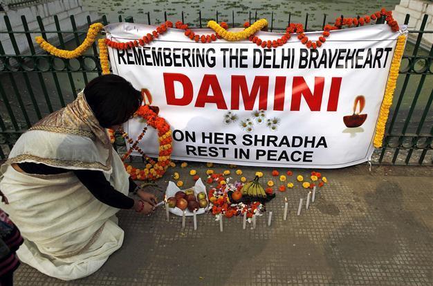 Six arrested in new India bus gang-rape case: police