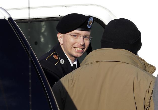 Manning still on witness list in WikiLeaks trial