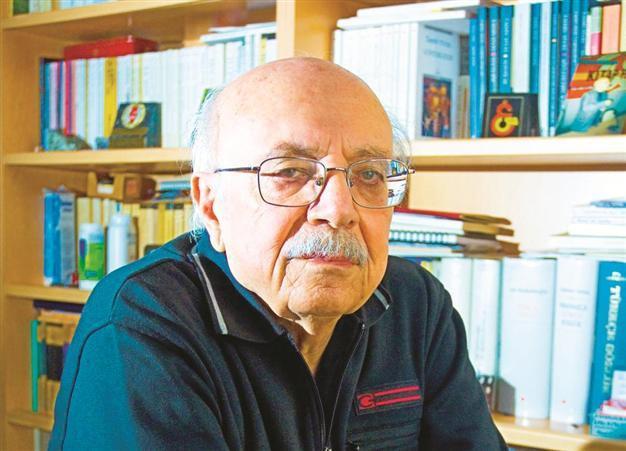 Tahsin Yücel wins award for literature