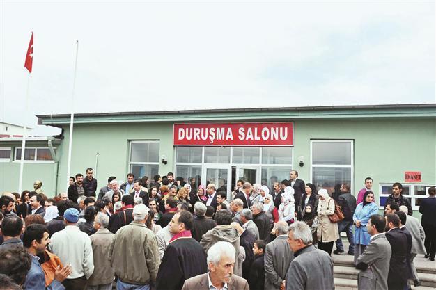 Panel approves bill for mother tongue defense