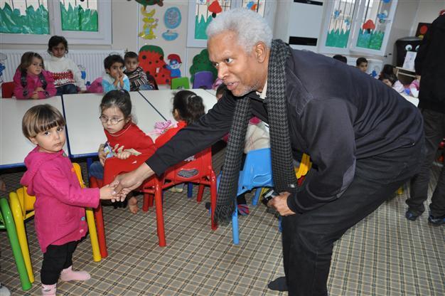 Delegation of US representatives visit Öncüpınar refugee camp