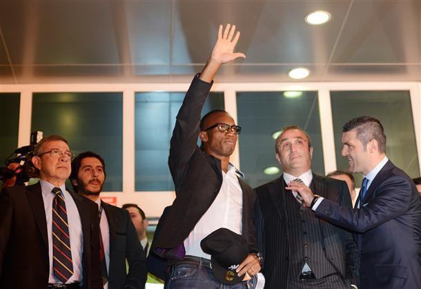 Drogba arrives in Istanbul in search of passion