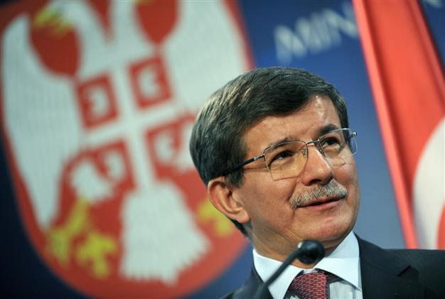 Davutoğlu calls Clinton to express his condolences after attack