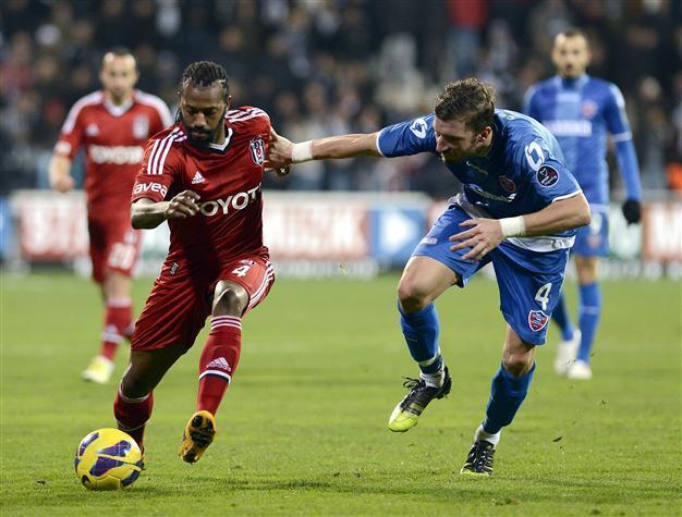 Beşiktaş draws 2-2 as Karabük secures comeback with 10 players