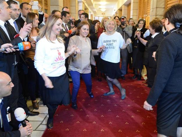 Turkish female lawmakers dance at Parliament to protest violence