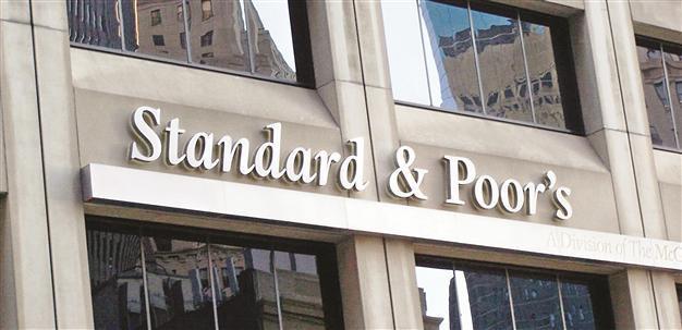 EU approves tight rules for credit rating agency