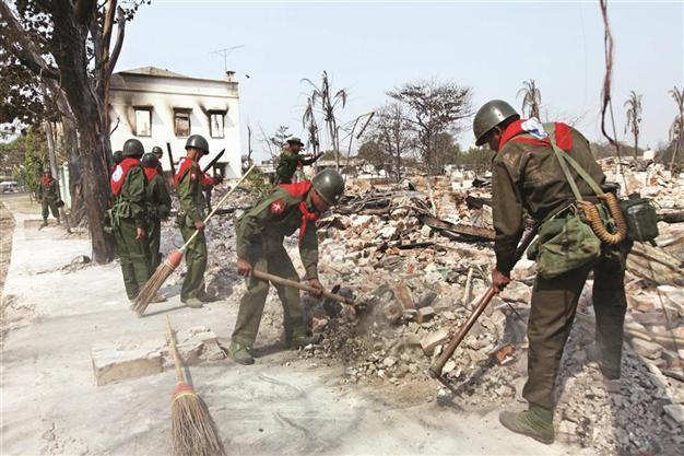 Anti-Muslim mobs spread in Myanmar