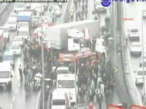 Truck drives into metrobus lane, halts traffic