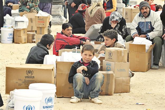 Refugees to reach 1 mln by June: UN