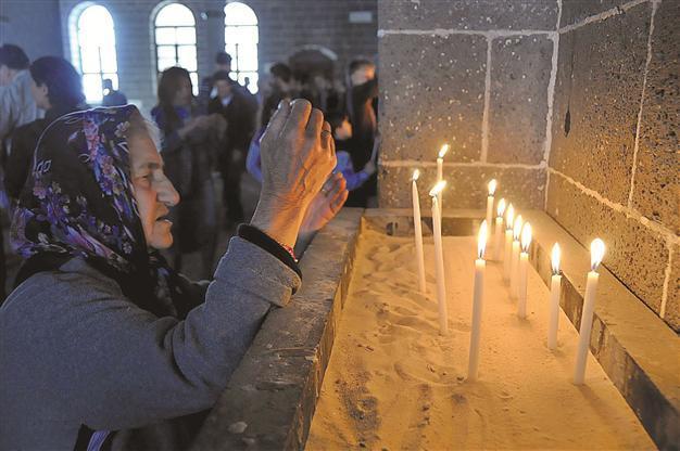 Armenian church in eastern Turkey gets bell back, still lacks priest on Easter day