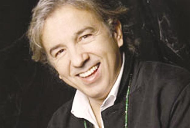 Aşkın Arsunan and his band in Beyoğlu