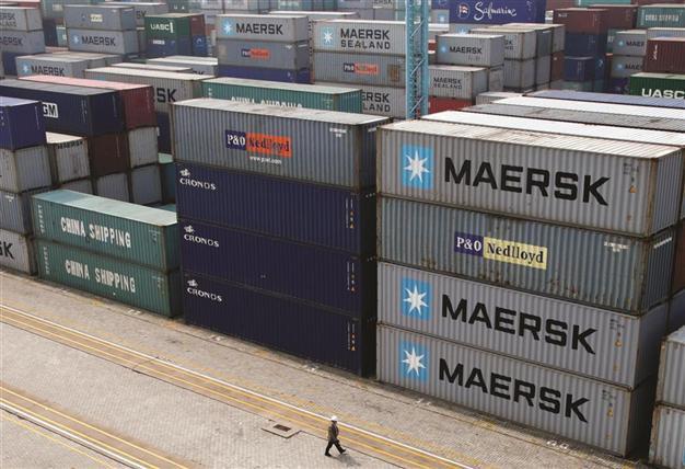 China’s deficit signals recovery with doubts