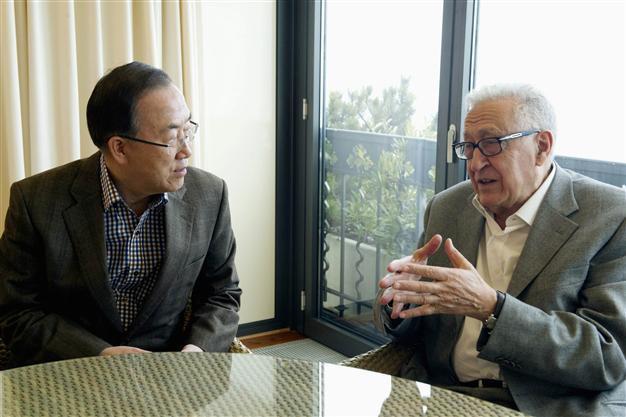 Syria mediator Brahimi says not resigning post but considers it daily