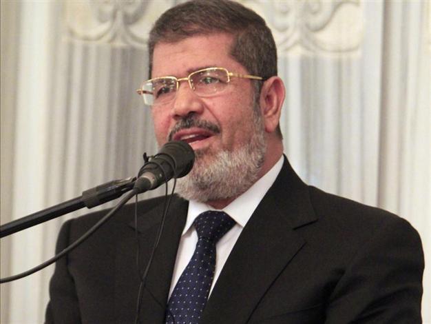 Egypts Morsi to announce cabinet reshuffle: Aide