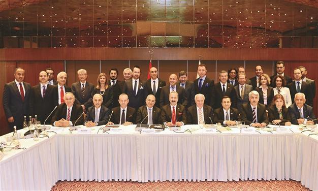 Free trade agreements with US a must: Minister