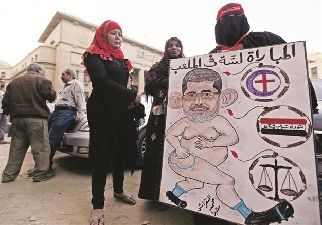 Egypts Morsi appoints more Islamists to Cabinet