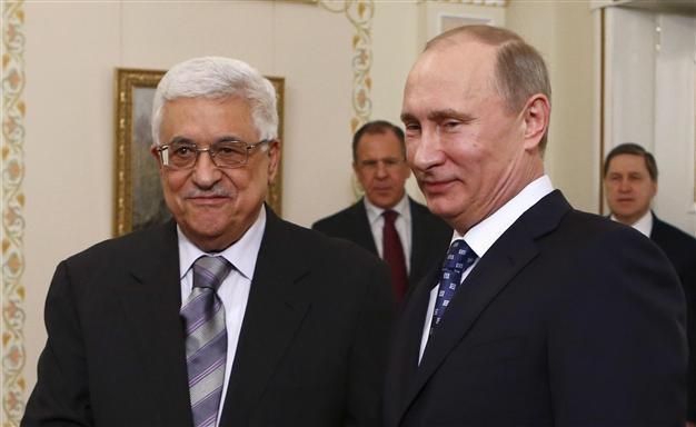 Abbas tells Putin that Palestinians want peace talks