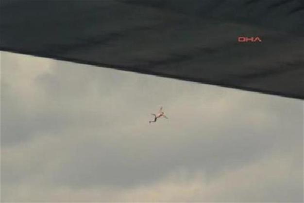 Man jumps off bridge in Istanbul, miraculously survives