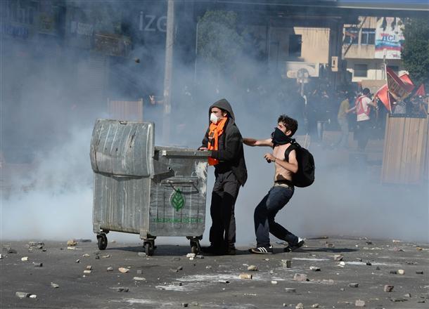 Police crackdown grows in intensity in second day in Ankara