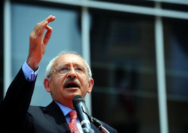 Turkish opposition leader strikes out at PM Erdoğan’s late-night speech