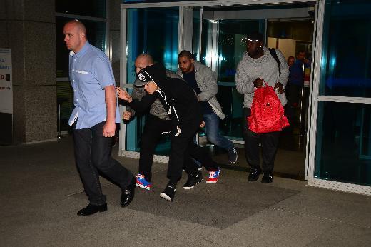 Teen star Bieber skips passport check, causes mayhem at Istanbul airport
