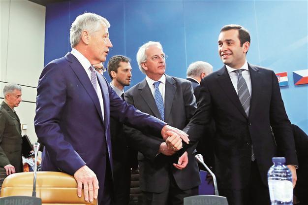 Budget cuts ‘hollow out’ Europe armies