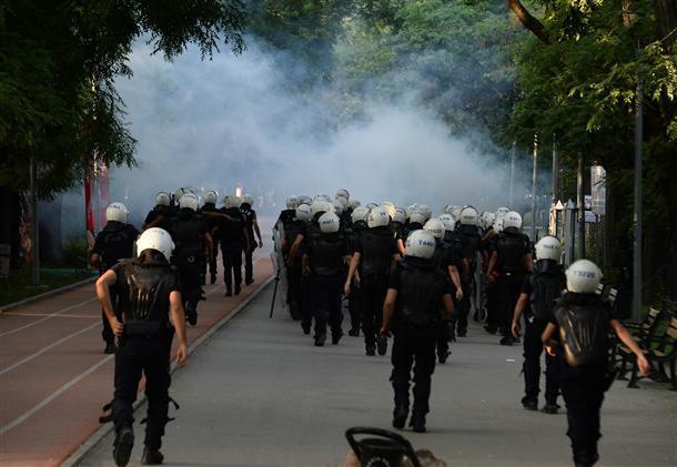 Police detain protesters as thousands gather at Taksim Square