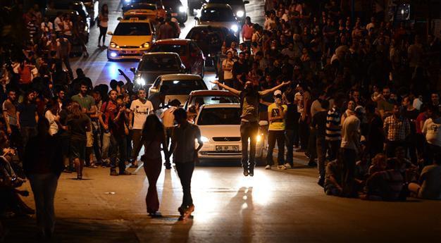 Police intervene in Ankara as another machete-wielding man threatens protesters