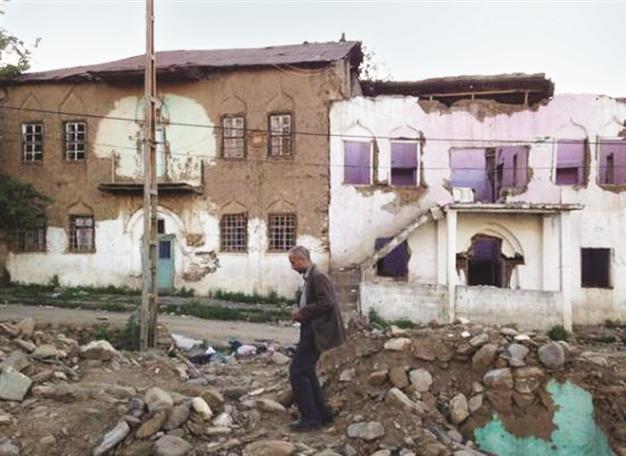 Armenian houses in Muş succumb to urban renewal