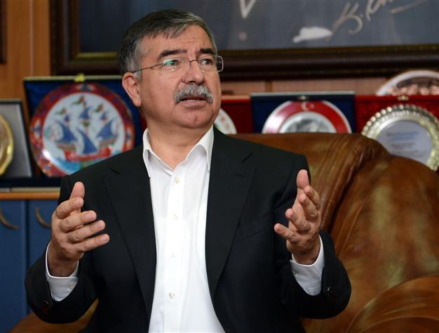 Turkish defense minister slams foreign media over Egypt coverage