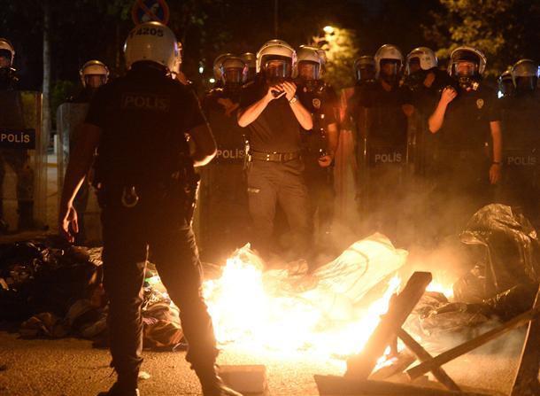 Gezi Park protesters, police clash again in Turkish capital Ankara