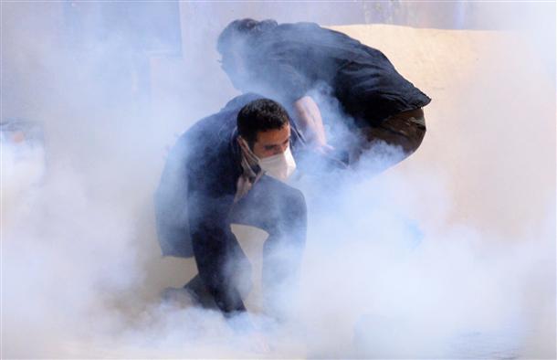 Police intervene at Istanbuls Taksim Square, enter Gezi Park
